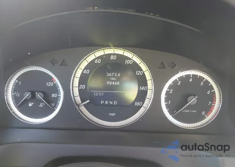 2009 Mercedes-Benz C 300 Luxury/Sport z USA, uszkodzony, nr VIN WDDGF54X79R065315